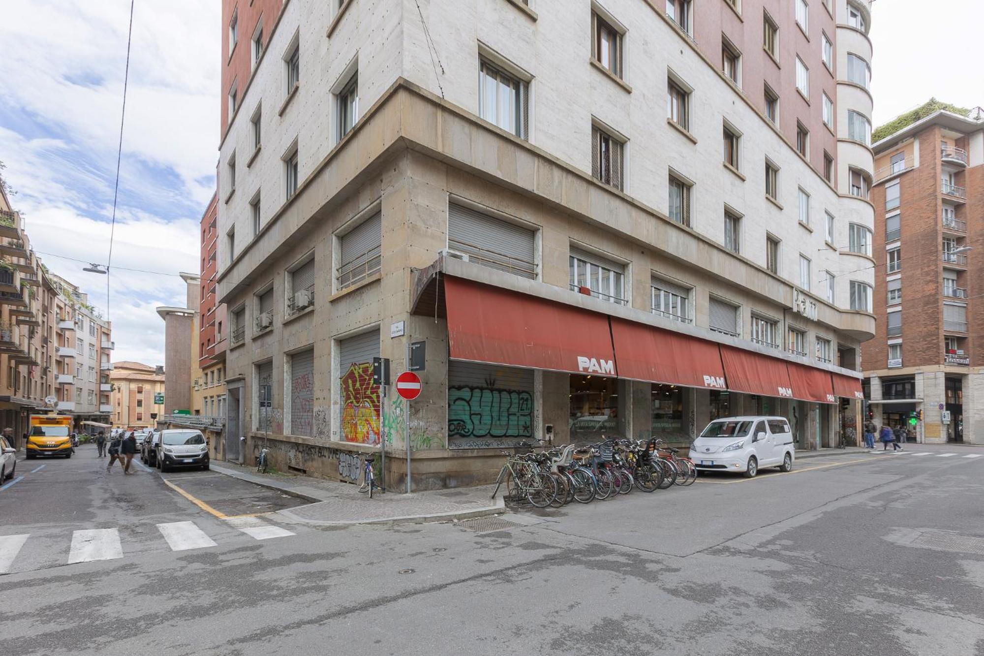 Matinum Central & Spacious Apartment Bologna Exterior foto